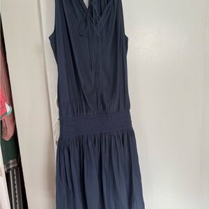 Elegant Navy Blue Sleeveless Dress